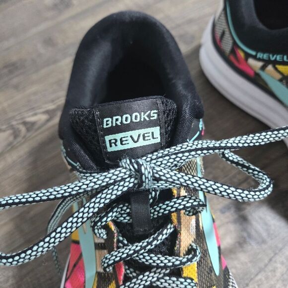 Brooks DNA Revel Running Sneakers Womens Multi-Color Geometric Print Shoes 7.5 - Picture 3 of 13